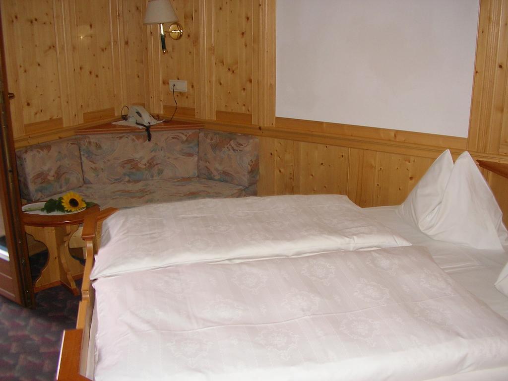 Burgblick Otel San Lorenzo di Sebato Oda fotoğraf